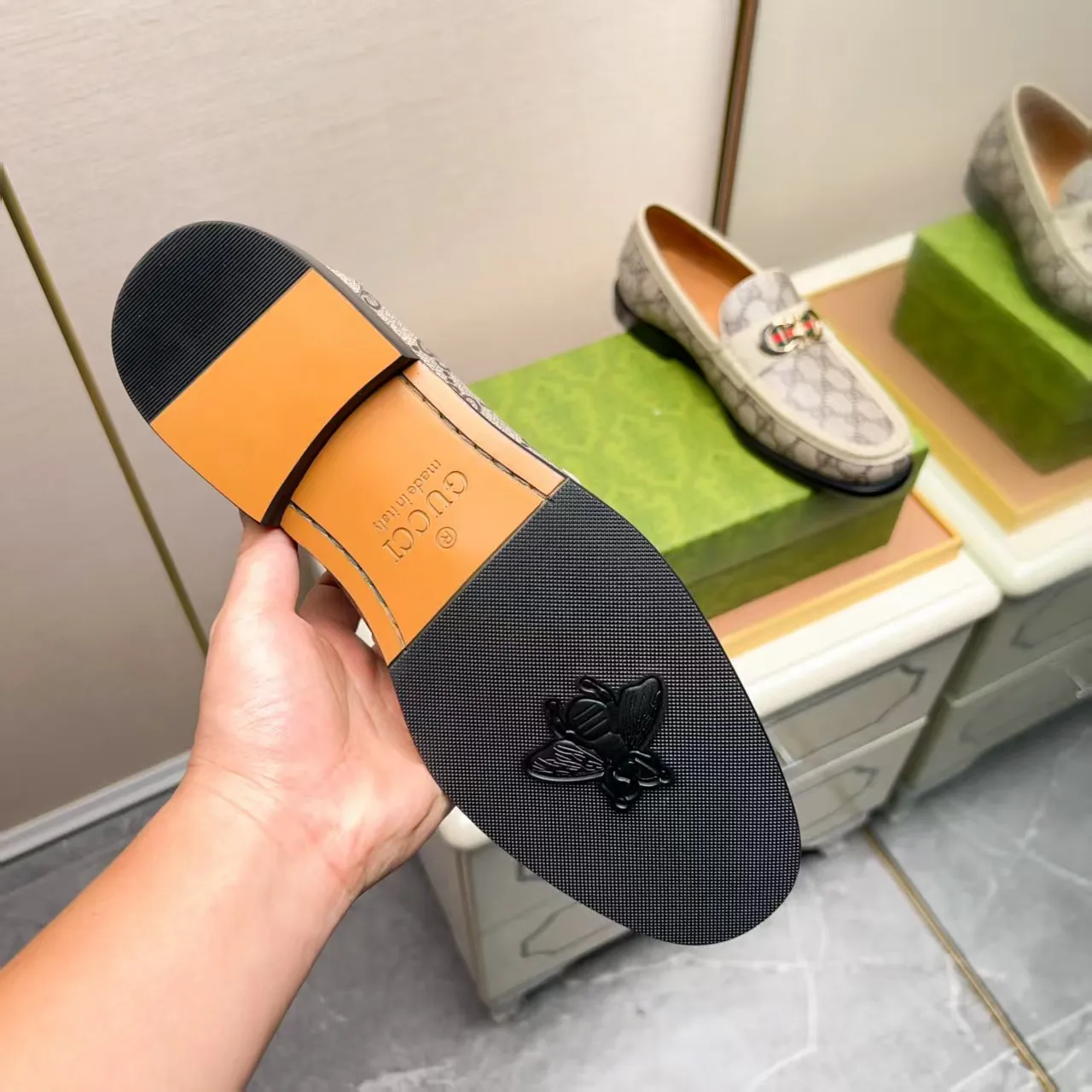 Men's men's shoes 💰460 🆘【GUCCI】Gucci ·🐂里· Hot-selling pea shoes top brand luxury, top quality, the latest fashion pea shoes.. The upper is made of original first-layer cowhide. (Full first-layer water-dyed 🐂 leather·inner). The original stylish and stylish soft rubber wear-resistant and non-slip outsole is light and comfortable on the foot, available in 3 colors! Matching code: 38-44 (customized at 45.46.47)